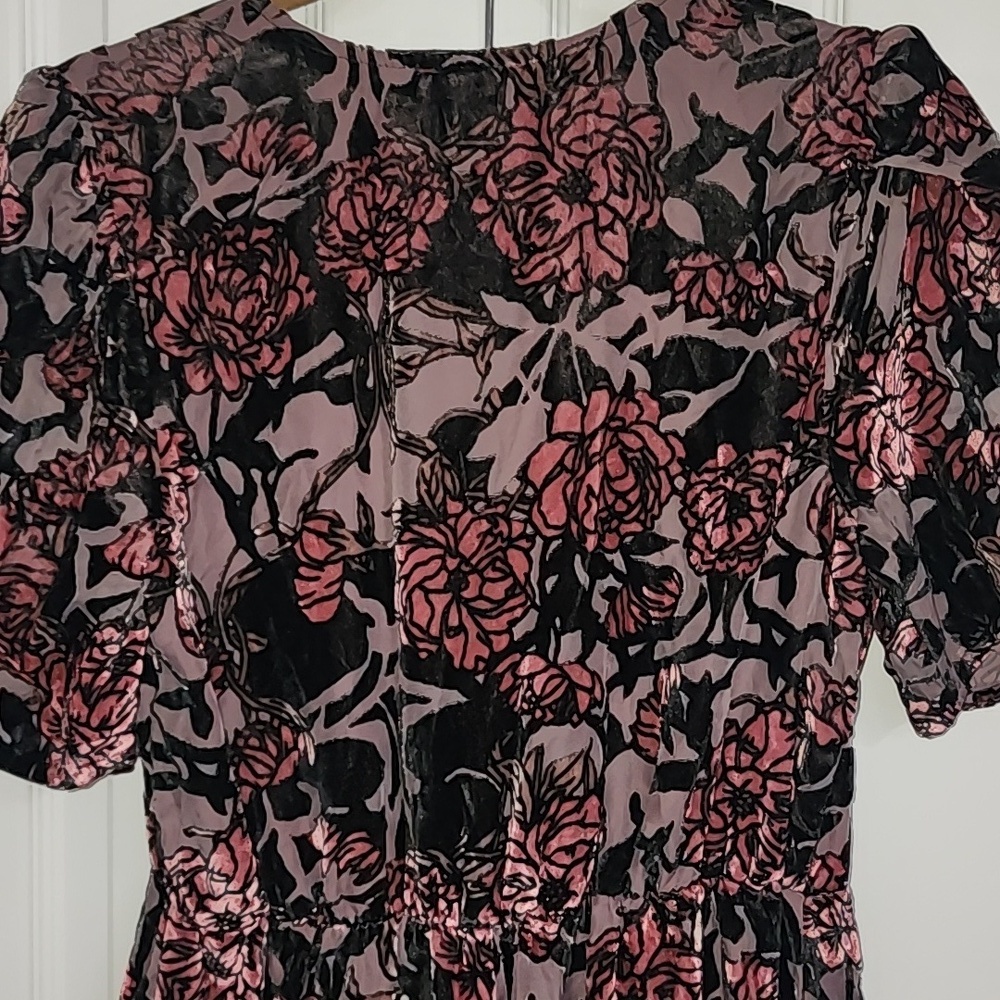 Leith Floral Velvet High Low Dress Size Small​​​ - Picture 10 of 11